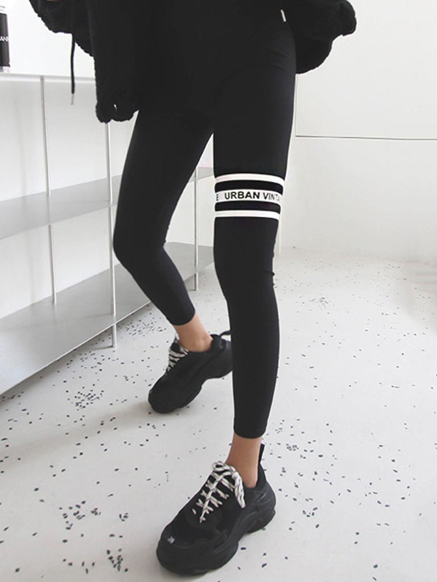 Fashion Contrast Color Letters Printed Leggings