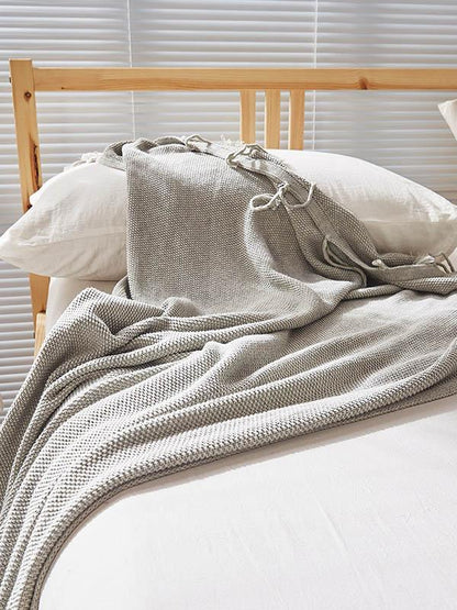 Leisure Tasseled Knitted Blanket