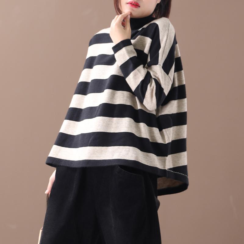 Buykud Simple And Comfortable Classic Striped Sweater