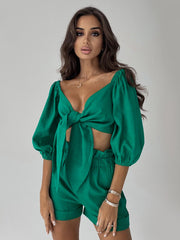 GREEN