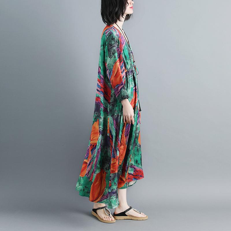 Women Three Quarter Sleeve Printed V Neck Pleated Dress