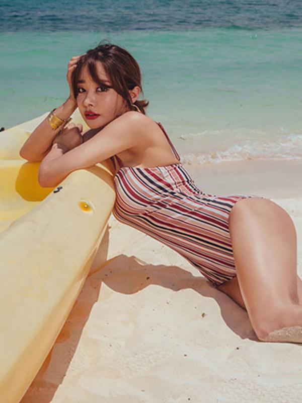 Striped-Print Strapless One-Piece Swimwear