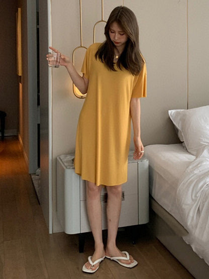 Casual Solid Color Short Sleeve Round-Neck Dress