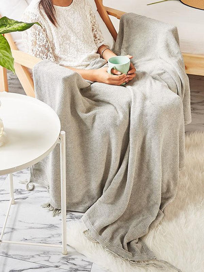 Leisure Tasseled Knitted Blanket