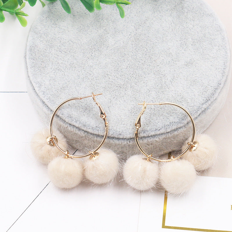 Gold large circle alloy wool ball earrings
