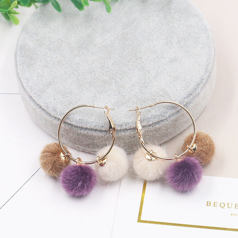 Gold large circle alloy wool ball earrings