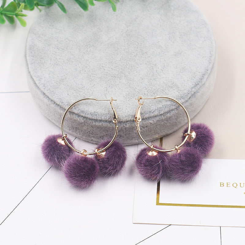 Gold large circle alloy wool ball earrings