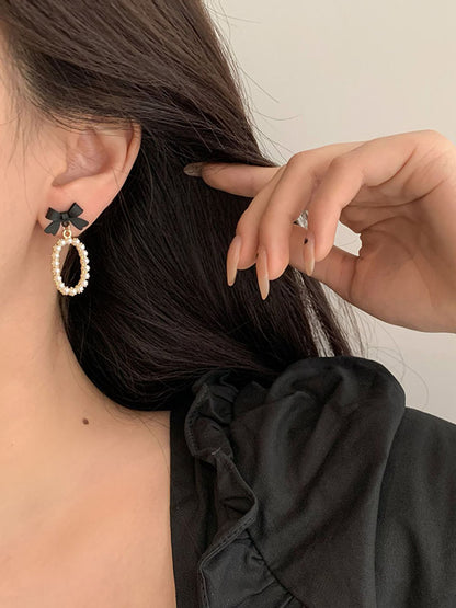 Original Pearls Bow Geometry Earrings