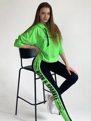 GREEN