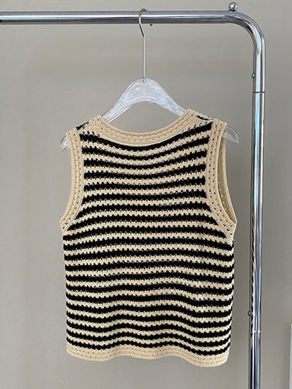 Simple Black White Contrast Color Knitting Vest Top