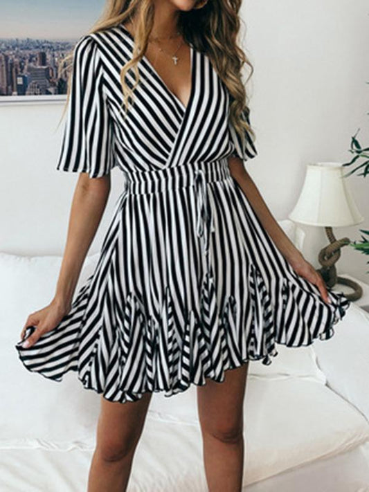Striped Short Sleeves Mini Dresses