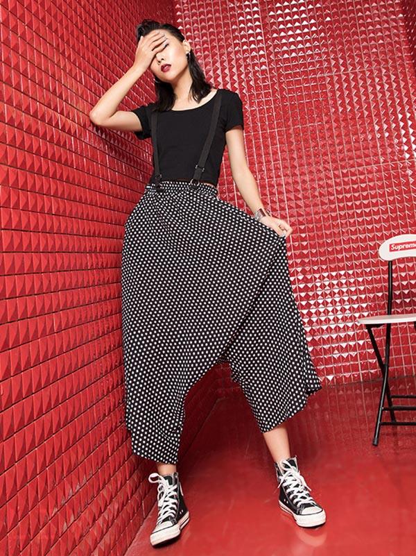 Loose Elastic Waist Harem Pants