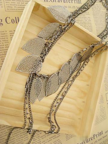 Bohemia Leaves Decorated Necklace Accessories
