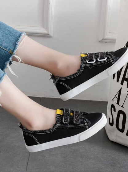 Simple Canvas Sneaker Casual Shoes