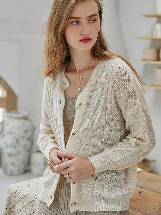 569082