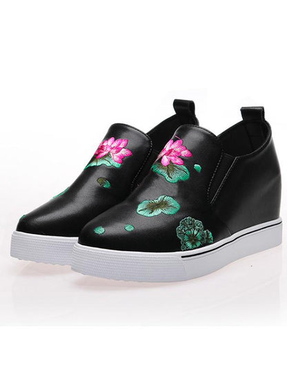 Embroidered Lotus Floral Leather Increased Internal Loafers