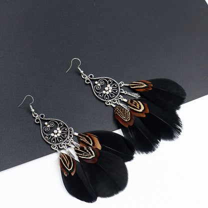 Feather fringed earrings with water drop-shaped Diamond Earrings