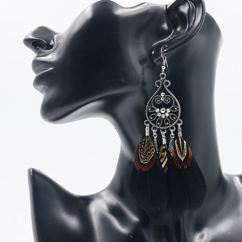 Feather fringed earrings with water drop-shaped Diamond Earrings