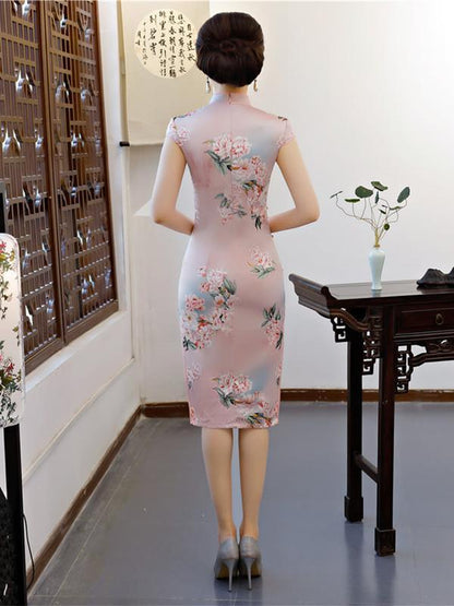 Pink Flower Embroidered Side Split Short Cheongsam