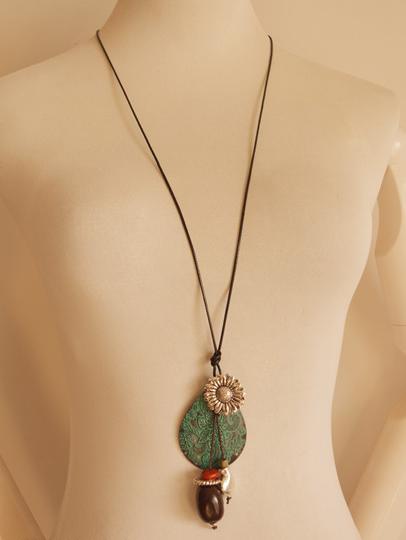 Flower Pendant Sliver Necklace