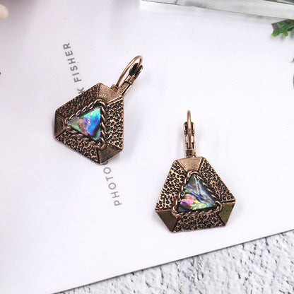 Elegant geometry with shell earrings