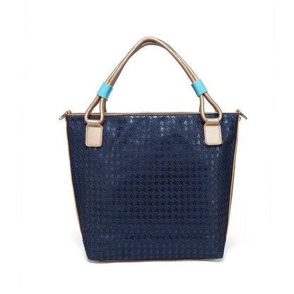 Retro hand-embroidered tide creative embroidery bag