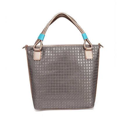 Retro hand-embroidered tide creative embroidery bag