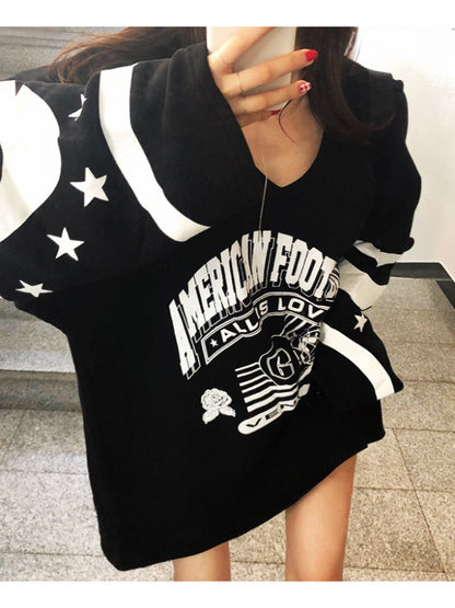 LOOSE PRINTED V-NECK SWEATSHIRT