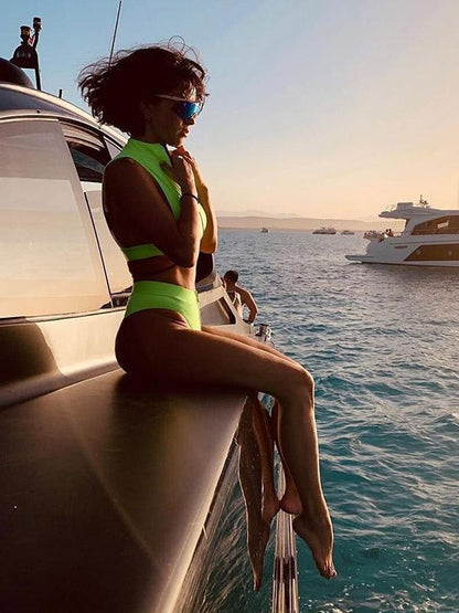 Turtlenecks Zippers Split Bikini Swimsuit