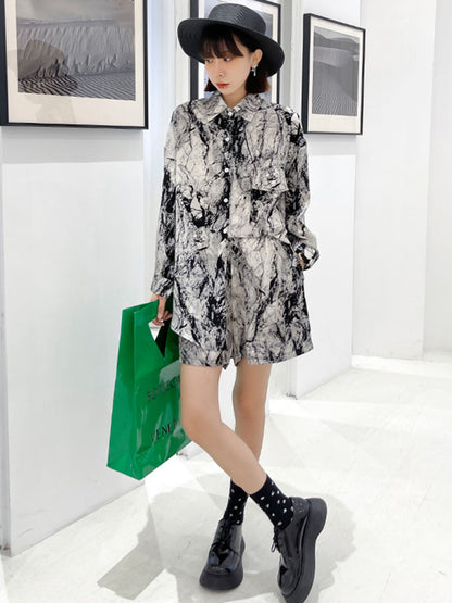 Fashion Ink-Printing Lapel Long Sleeves Blouse+ Elastics Wide Leg Shorts Suit