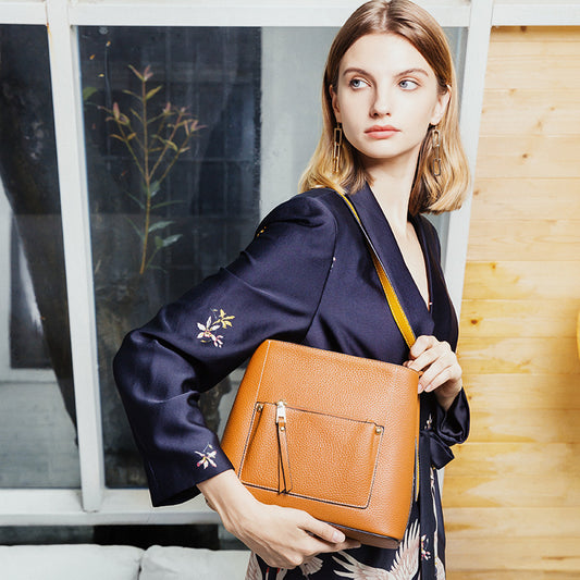 Cowhide Leather Single Shoulder Messenger Bag