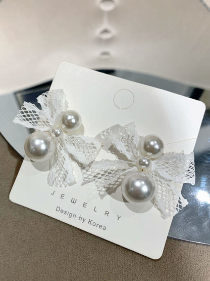 Vintage Pearls Bow-Embellished Earrings