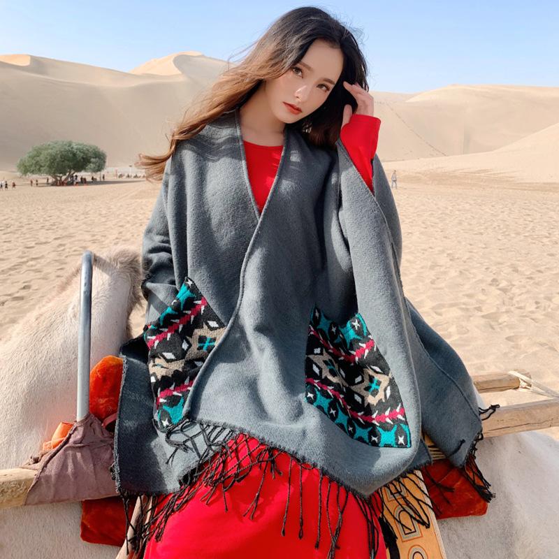 Casual Patch Pocket Jacquard Warm Shawl