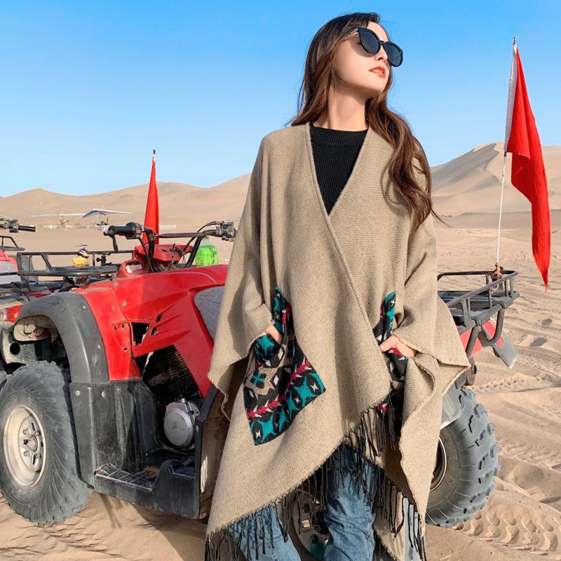 Casual Patch Pocket Jacquard Warm Shawl