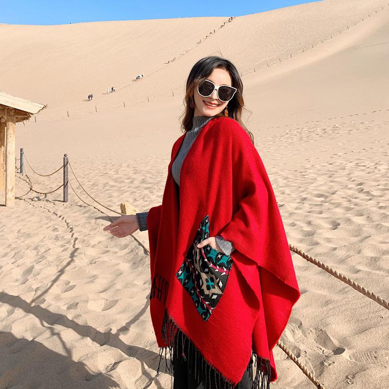 Casual Patch Pocket Jacquard Warm Shawl