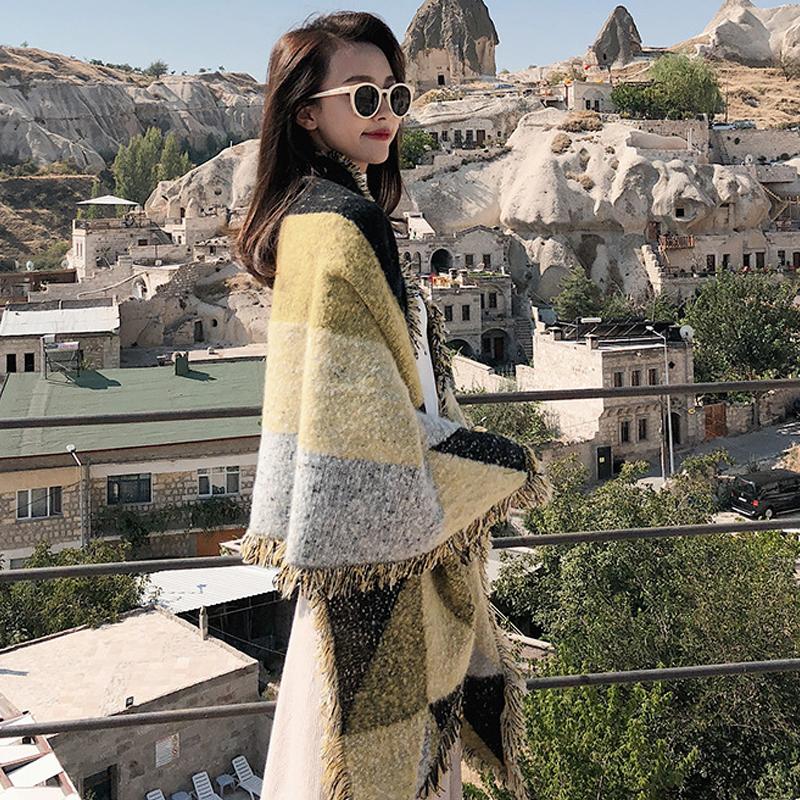 Contrast Color Tassel Imitation Cashmere Scarf