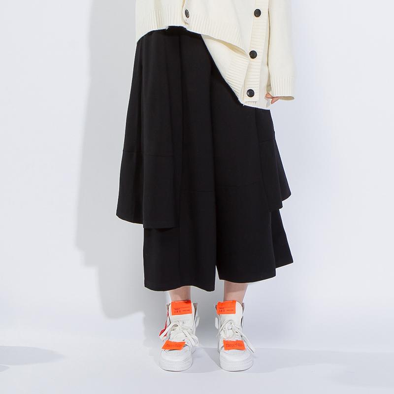 Loose Spliced Elastic Waist Black Calf Length Pants