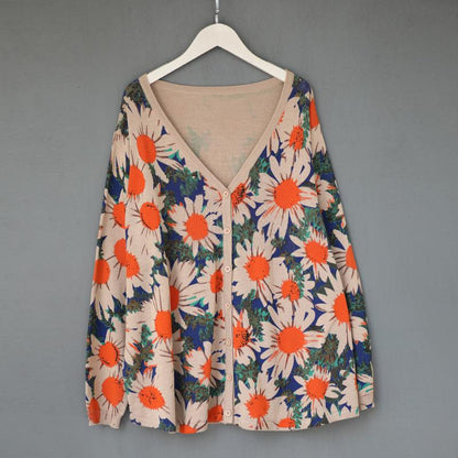 Flower V-Neck Loose Comfortable Knitted Shirt