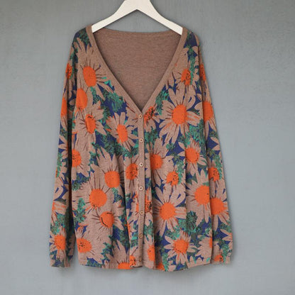 Flower V-Neck Loose Comfortable Knitted Shirt