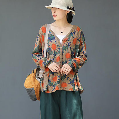Flower V-Neck Loose Comfortable Knitted Shirt