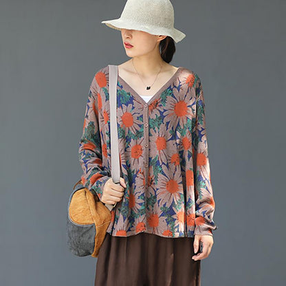 Flower V-Neck Loose Comfortable Knitted Shirt