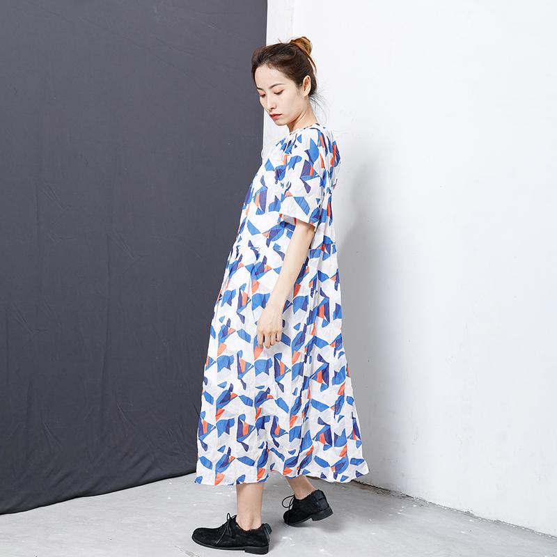 Geometric Print Adjustable Collar Midi Dress