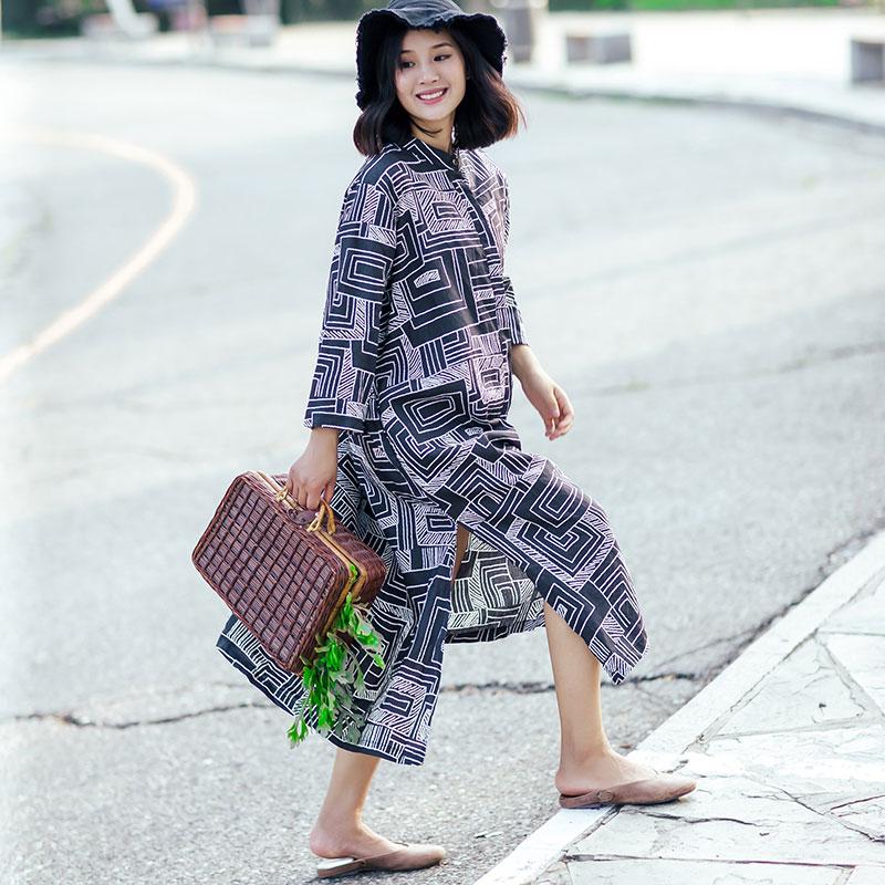 Retro Stand Collar Printed Women Black Dress