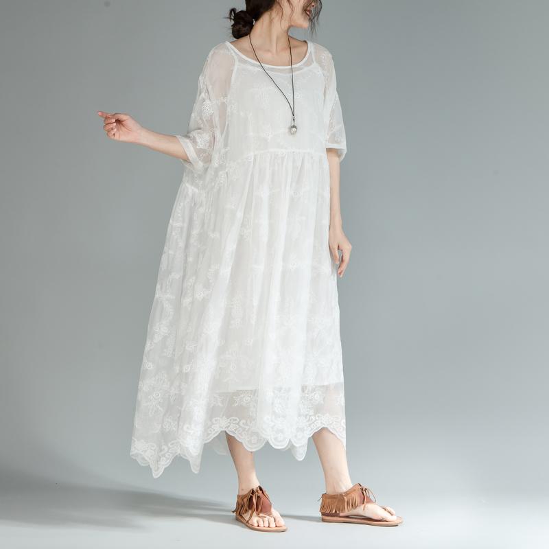 Women Loose Round Neck Half Sleeve White Dress