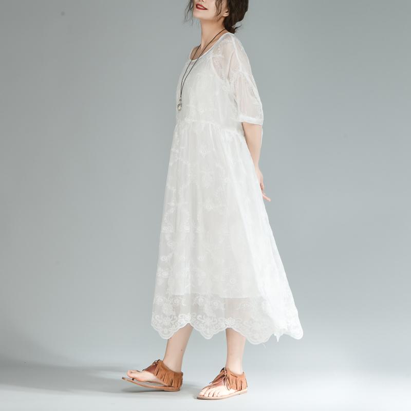 Women Loose Round Neck Half Sleeve White Dress
