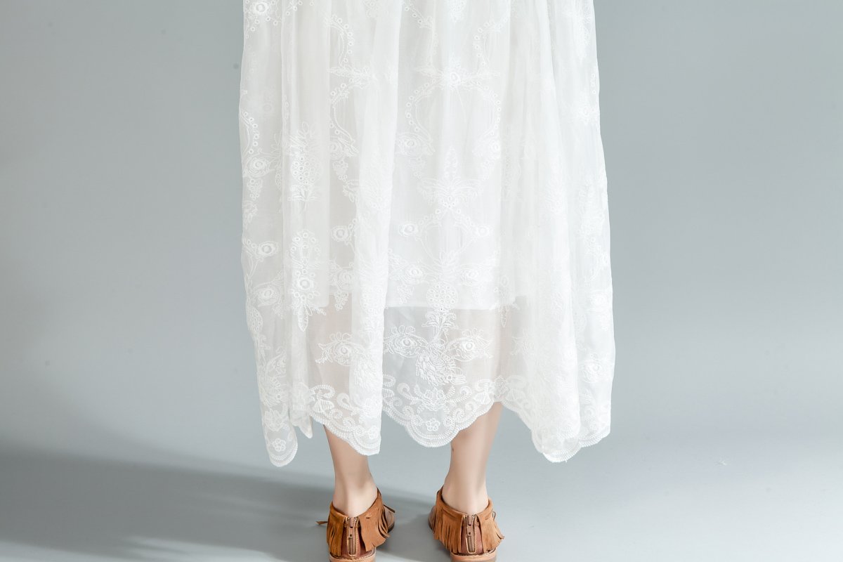 Women Loose Round Neck Half Sleeve White Dress