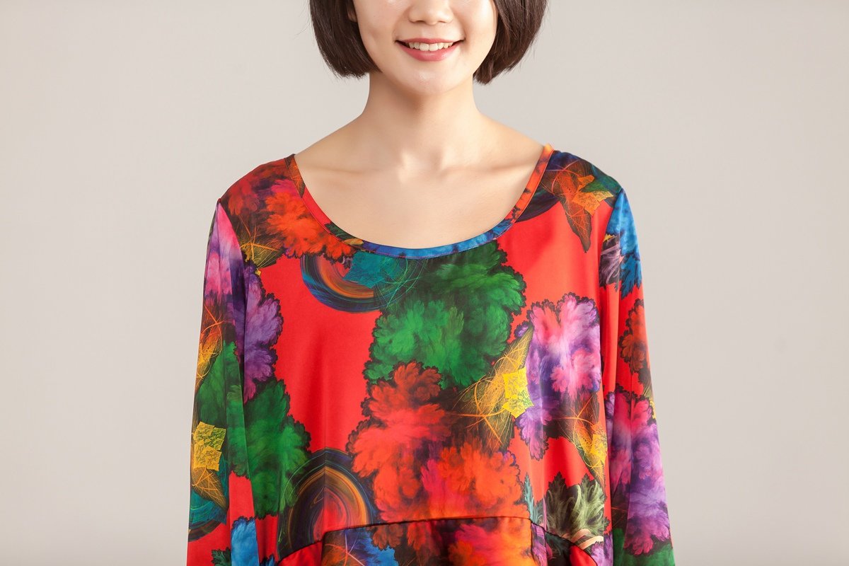 Round Neck Three Quarter Sleeve Colorful Printed Dress