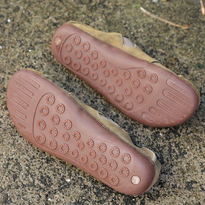 Retro Women Horn Button Handmade Leather Shoes Green