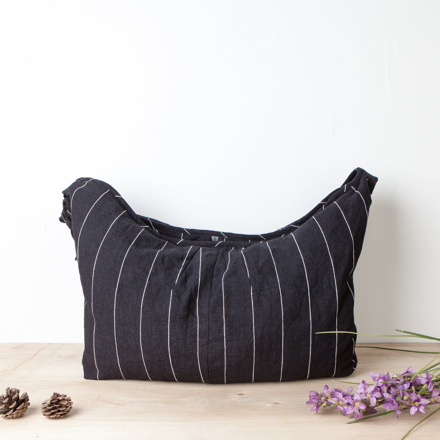 Large Capacity Black Stripe Durable Shoulder Bag