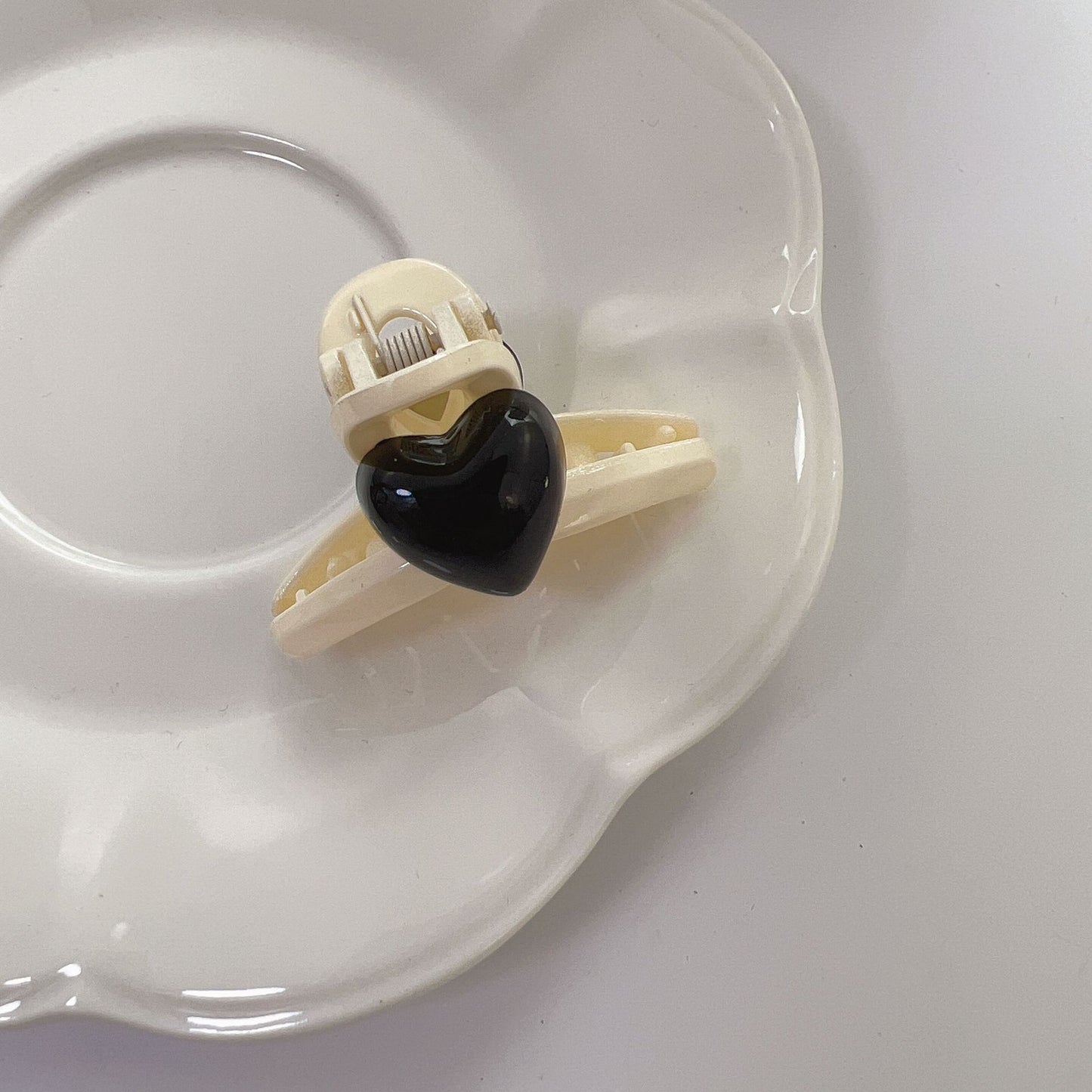 Love Pearl Hair Clips